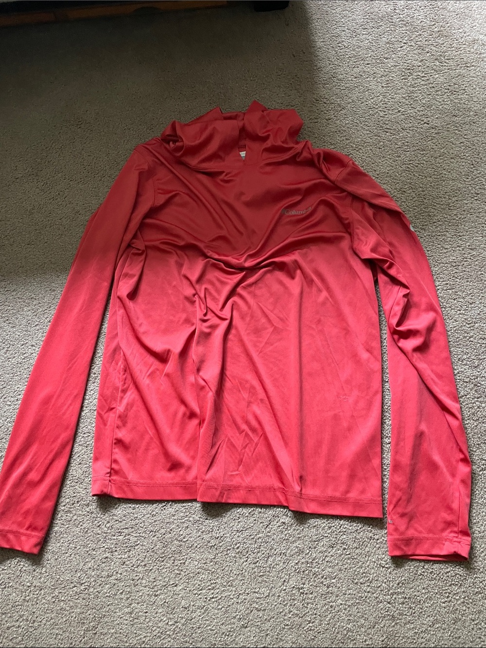 Men’s Long Sleeve Columbia lightweight hoodie